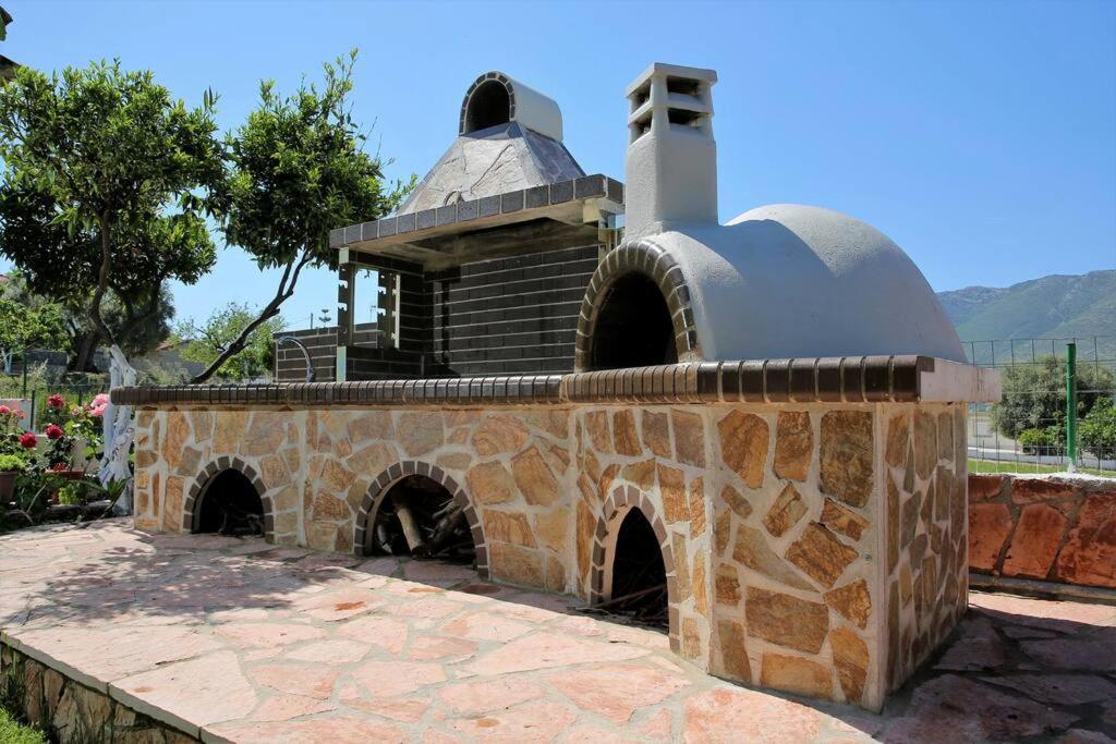 Ferienwohnung "Elegant & Quiet House" Igoumenitsa Exterior foto