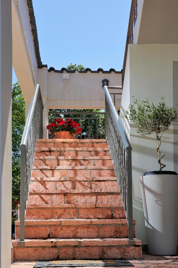 Ferienwohnung "Elegant & Quiet House" Igoumenitsa Exterior foto