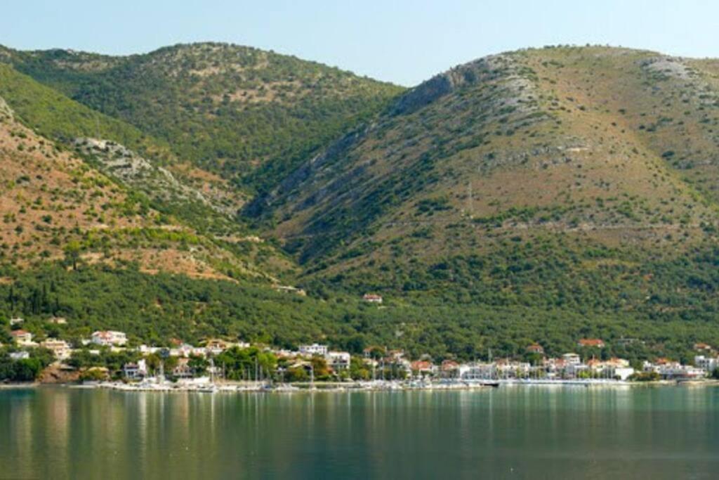 Ferienwohnung "Elegant & Quiet House" Igoumenitsa Exterior foto